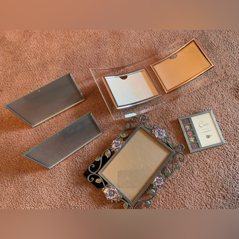 5 picture frames